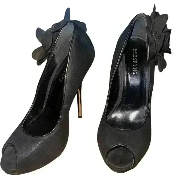 Call IT Spring Black Stilettos with beautiful Flower - Picture 12 of 15